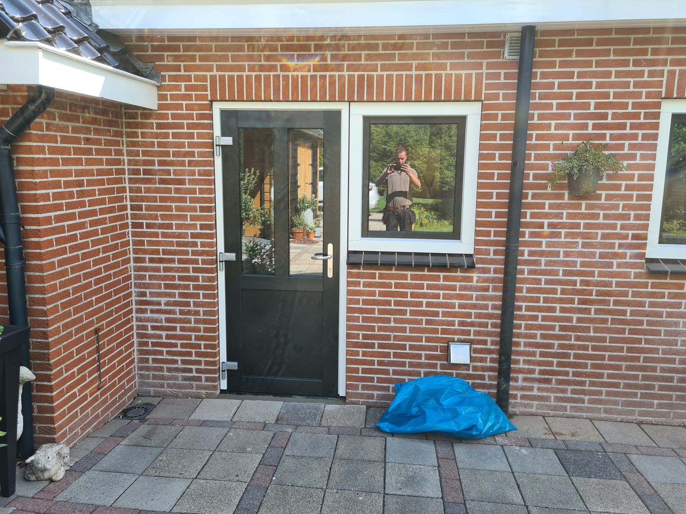 Achterdeur met zijlicht Godlinze – Design Kozijnen Groningen